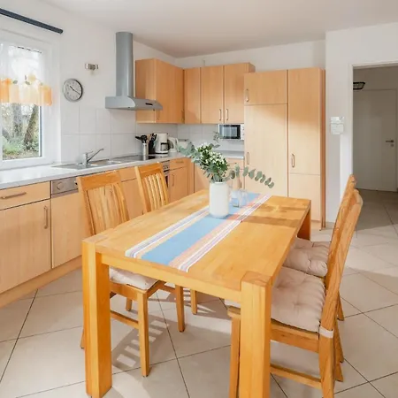 Kapitaenshaus A 6 *